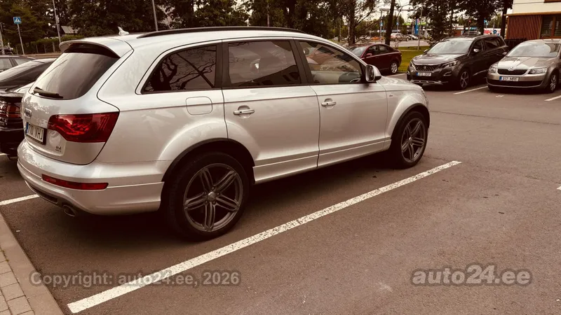 Audi Q7 - 1