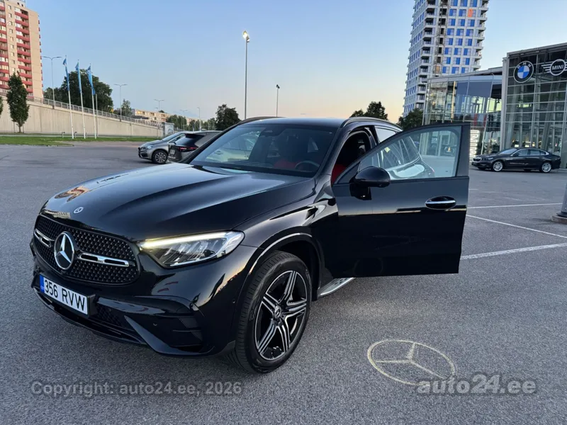 Mercedes-Benz GLC 300 - 1