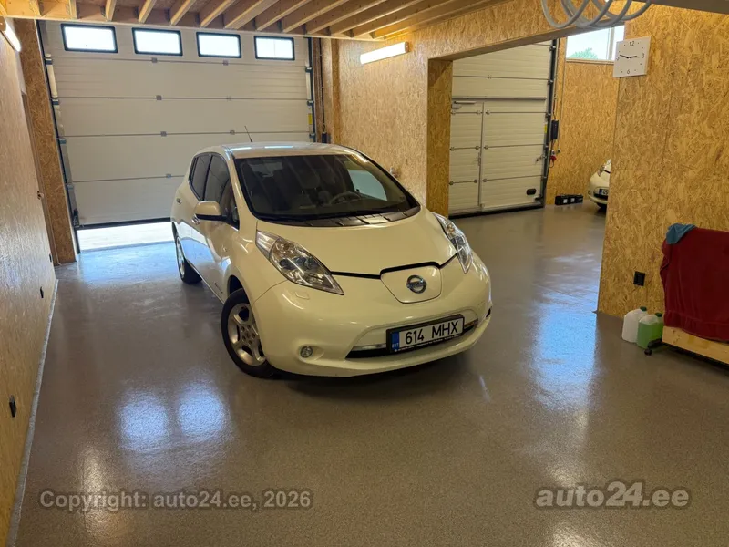 Nissan LEAF - 1