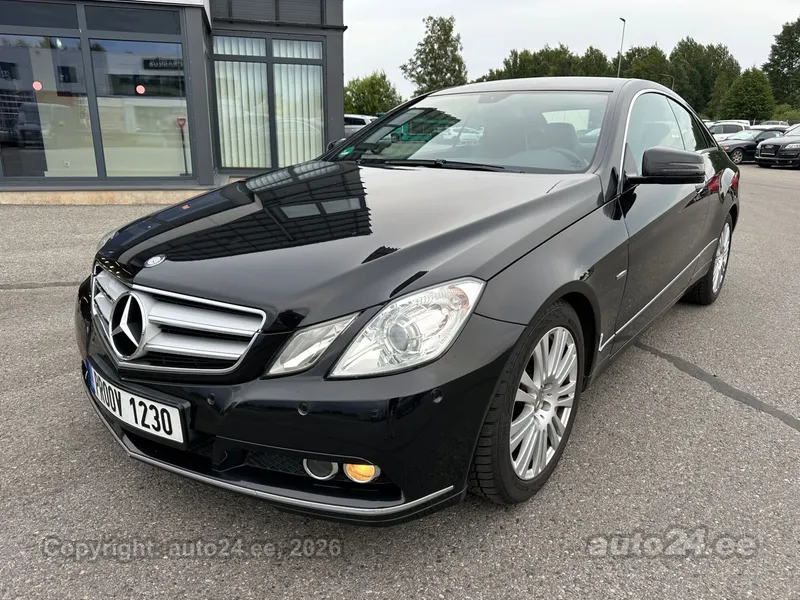 Mercedes-Benz E 200 - 1