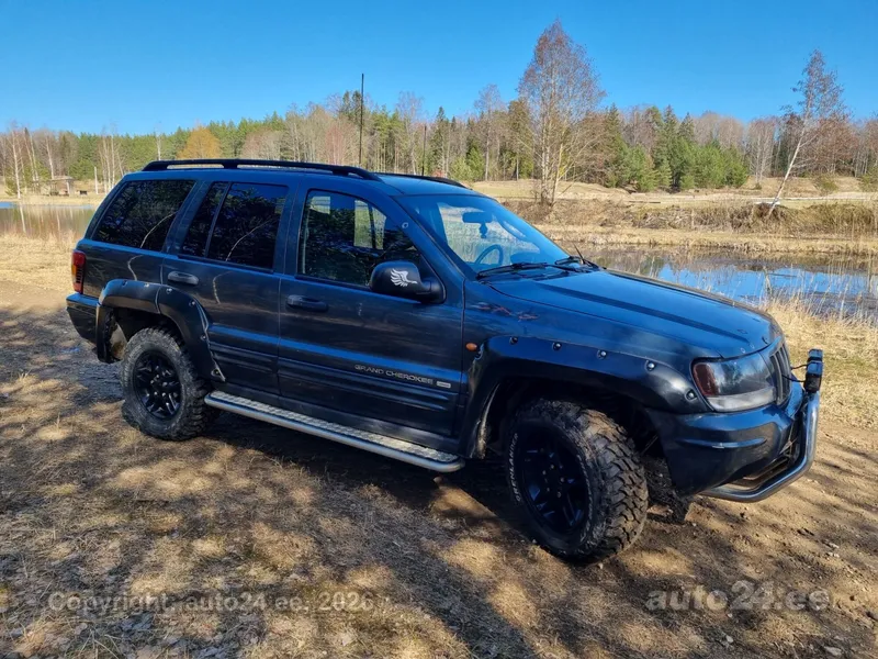 Jeep Grand Cherokee - 1