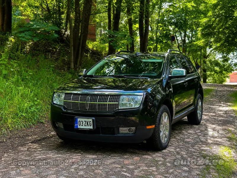 Lincoln MKX - 1