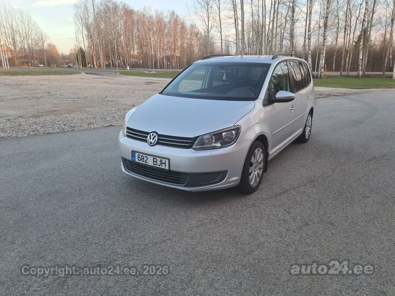 Volkswagen Touran - 1