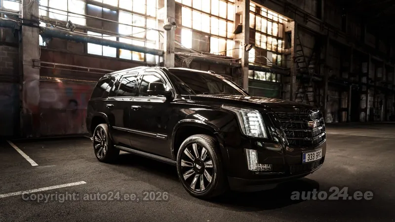 Cadillac Escalade - 1