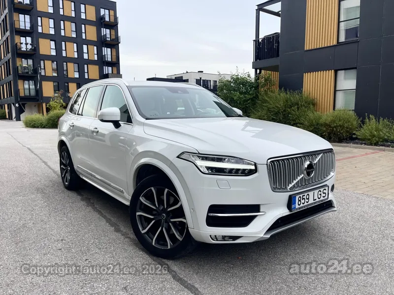 Volvo XC90 - 1
