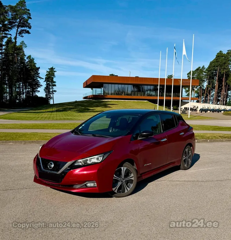 Nissan LEAF - 1
