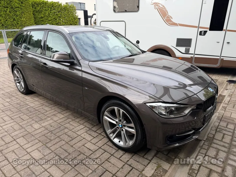 BMW 330 - 1