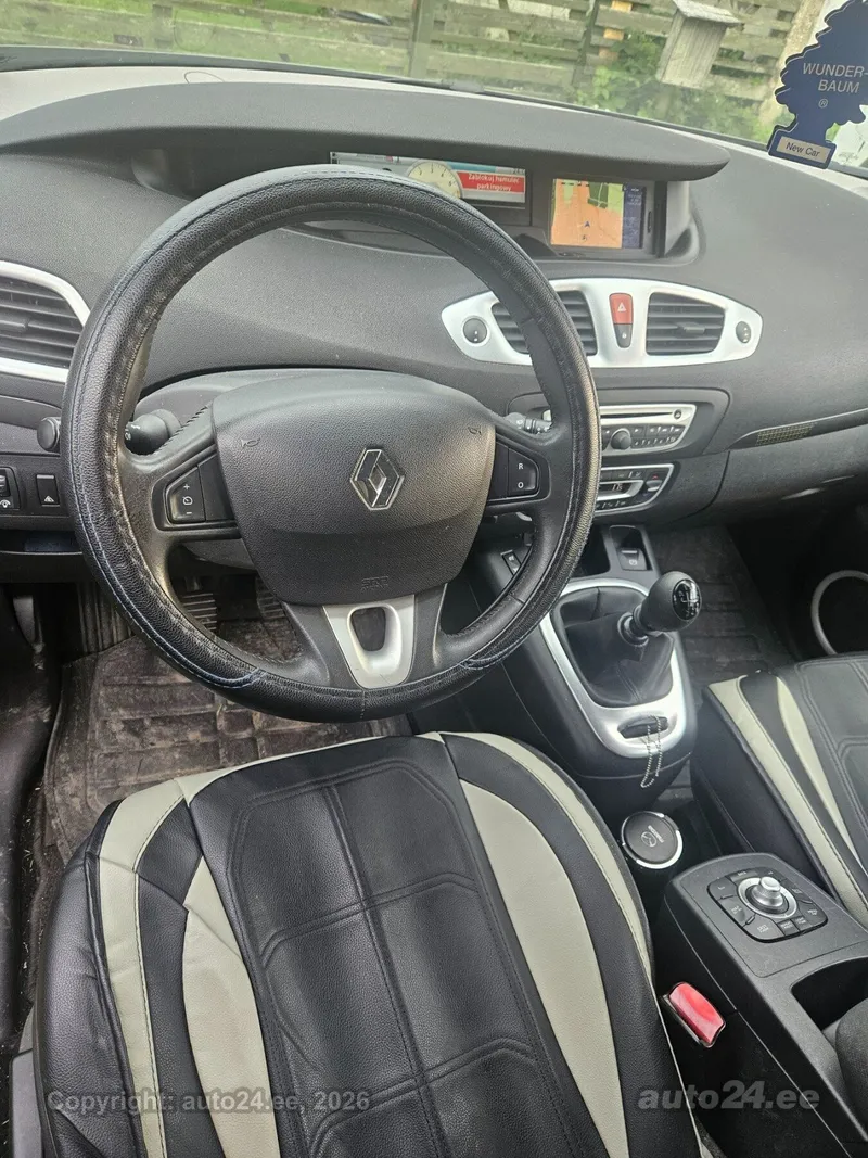 Renault Scenic - 1