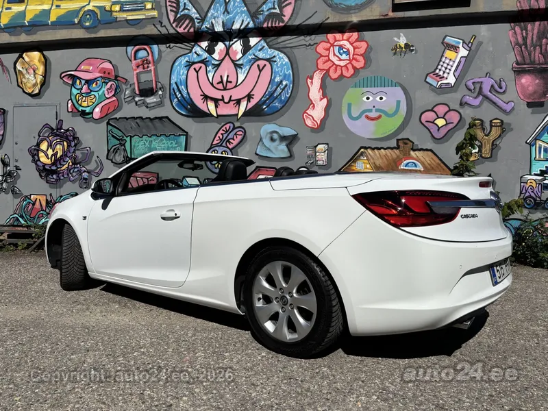 Opel Cascada - 1