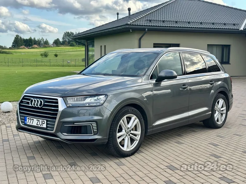 Audi Q7 - 1