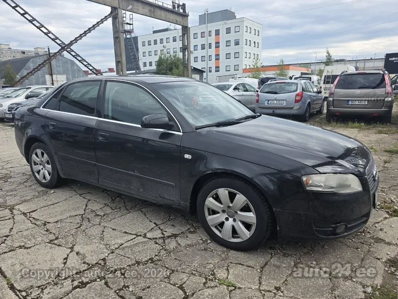 Audi A4 - 1