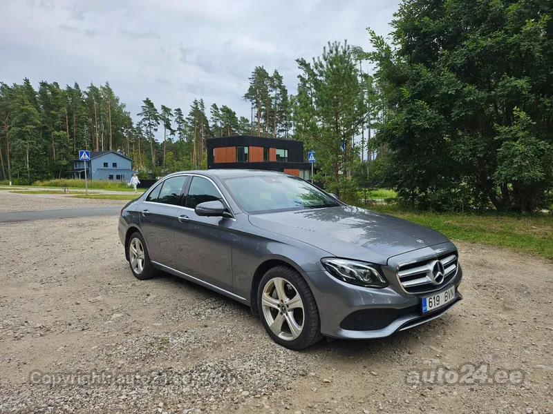 Mercedes-Benz E 350 - 1