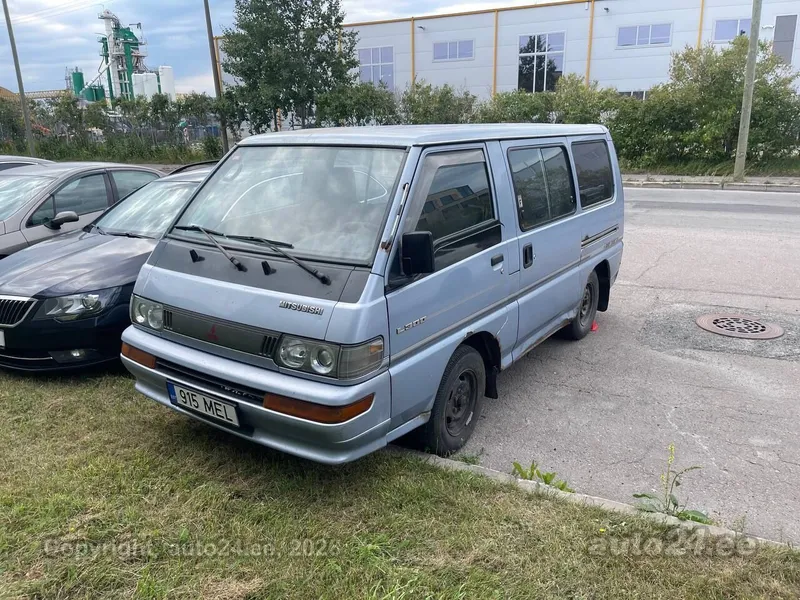 Mitsubishi L300 - 1