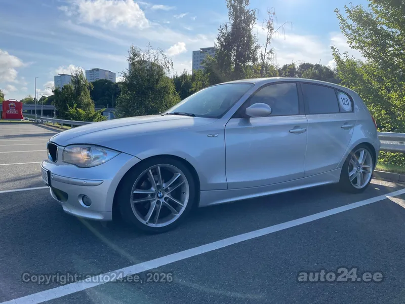 BMW 120 - 1