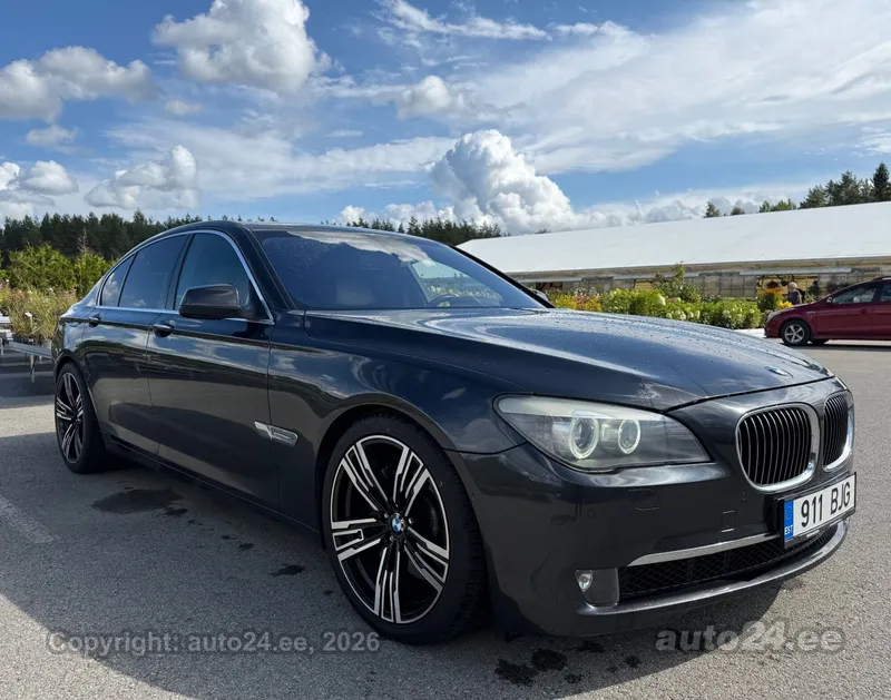 BMW 740 - 1