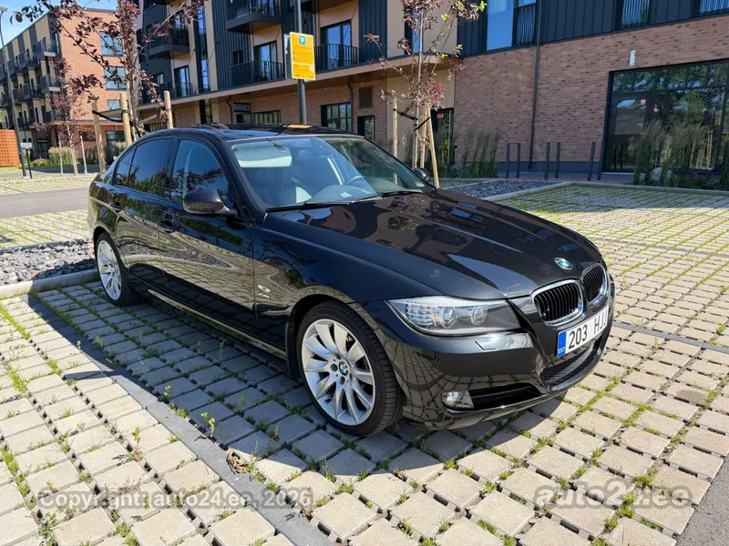 BMW 330 - 1
