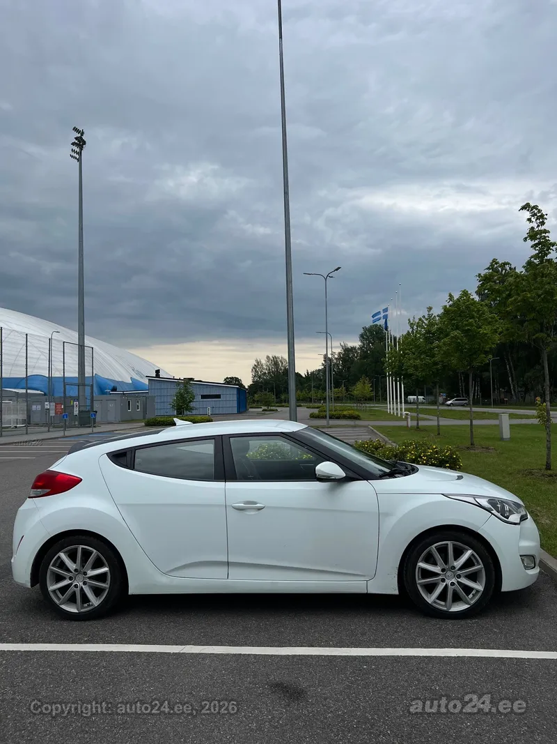 Hyundai Veloster - 1
