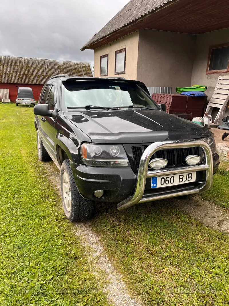 Jeep Grand Cherokee - 1