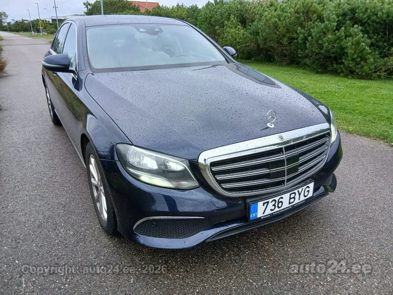 Mercedes-Benz E 220 - 1