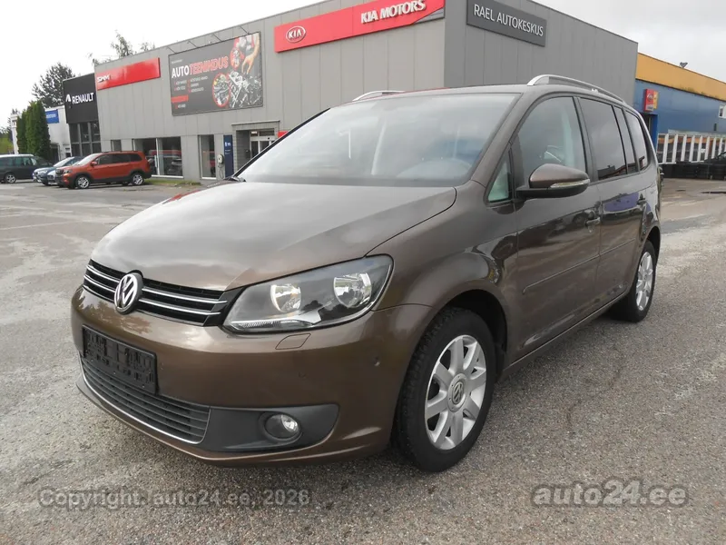 Volkswagen Touran - 1