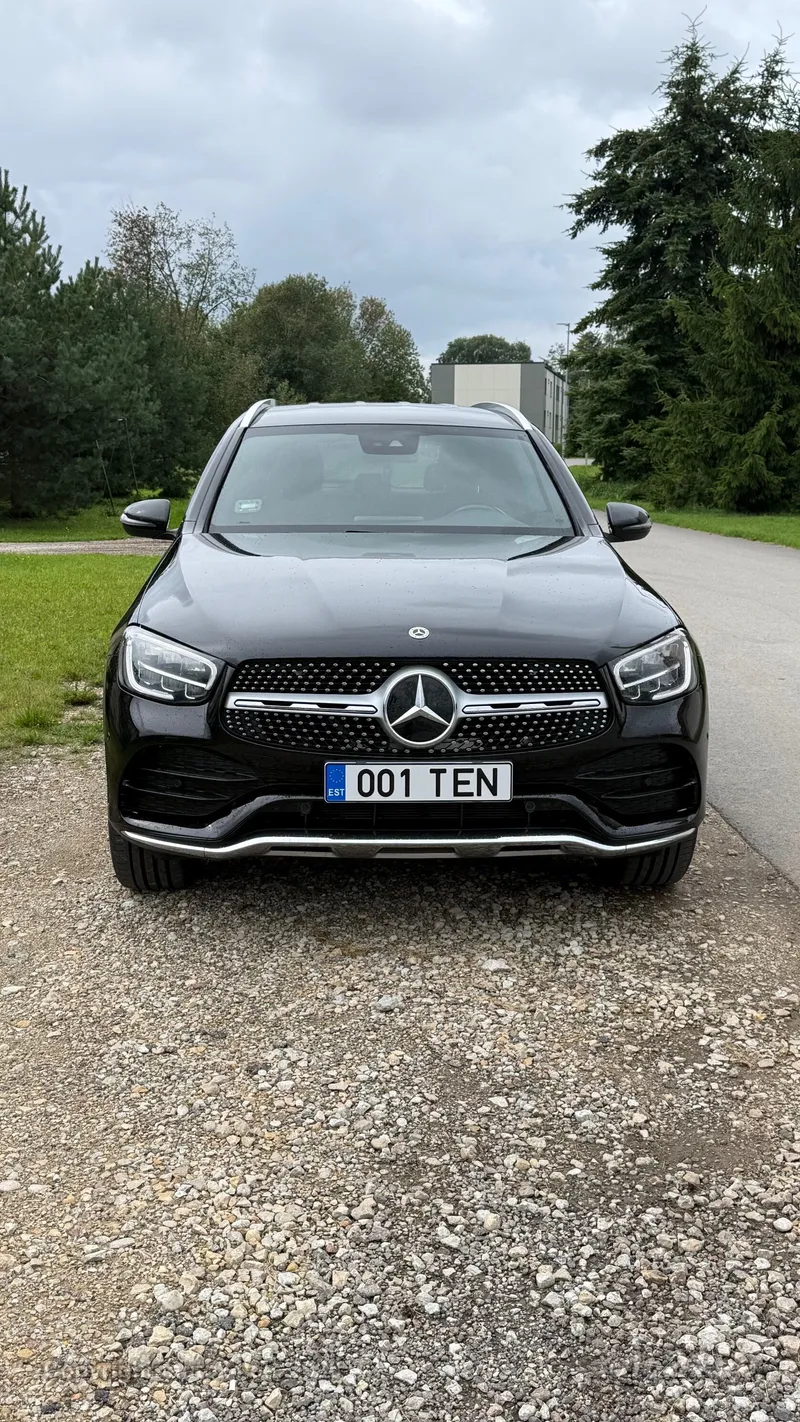 Mercedes-Benz GLC 300 - 1