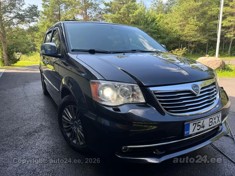 Lancia Voyager - 1