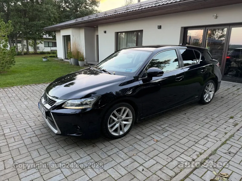 Lexus CT 200h - 1