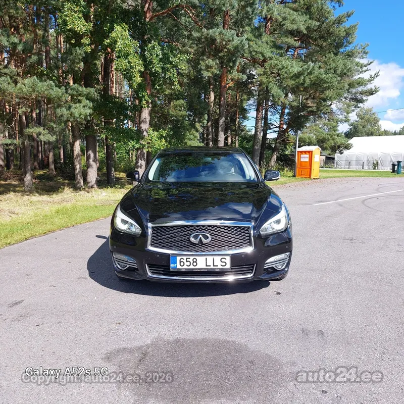 Infiniti Q70 - 1