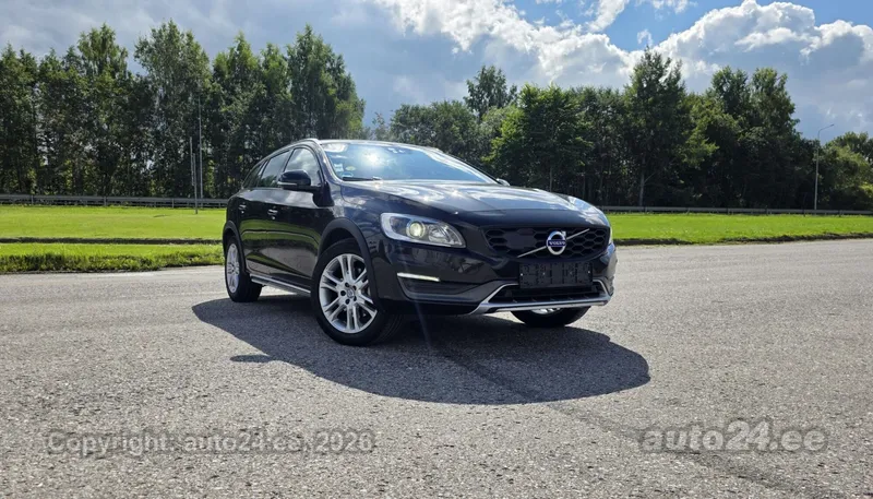 Volvo V60 Cross Country - 1