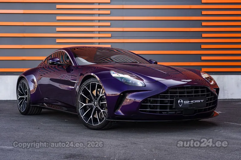 Aston Martin Vantage - 1