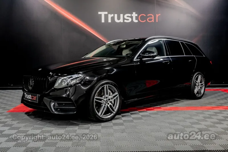 Mercedes-Benz E 400 - 1