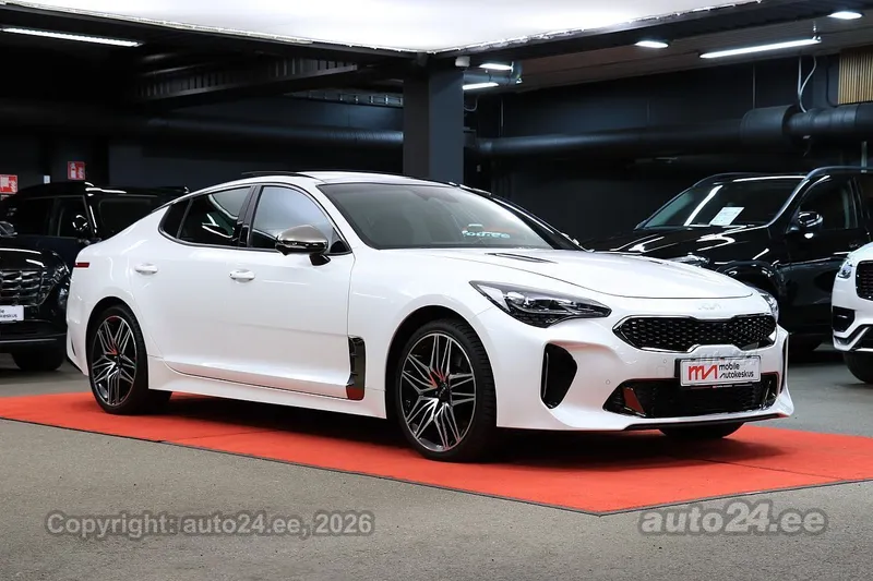 KIA Stinger - 1