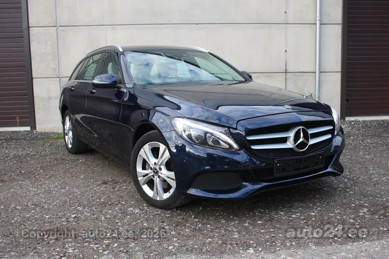 Mercedes-Benz C 220 - 1