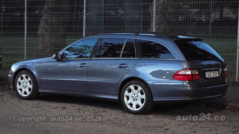 Mercedes-Benz Mercedes-Benz E 320
