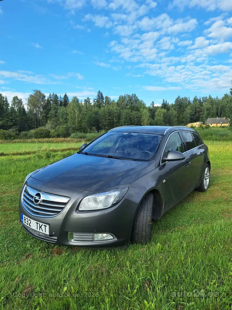 Opel Insignia - 1