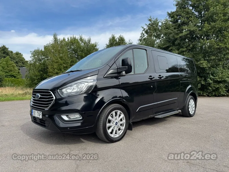 Ford Tourneo Custom - 1
