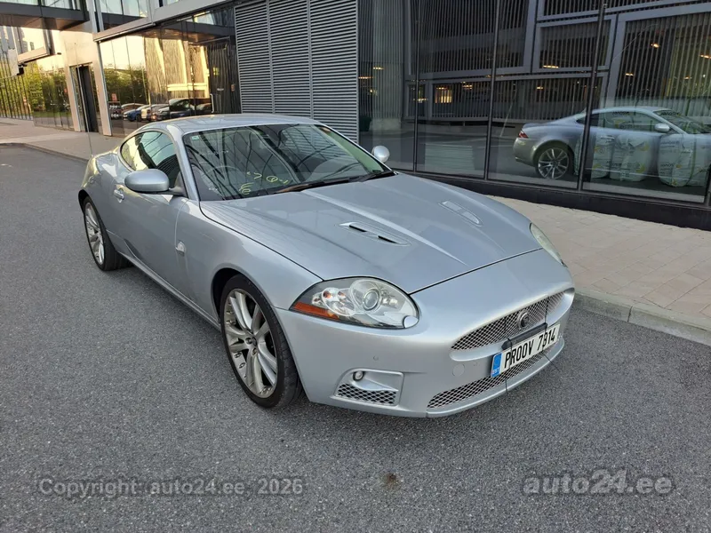 Jaguar XKR - 1