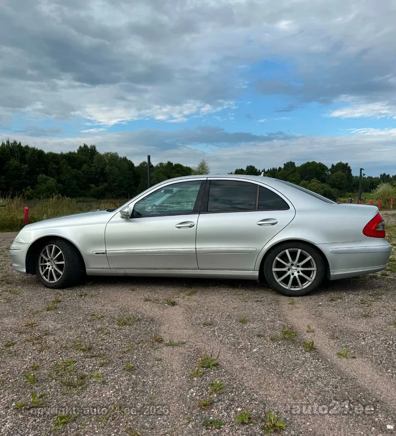 Mercedes-Benz E 280 - 1