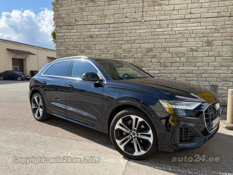 Audi Q8 - 1