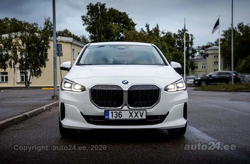 BMW 218 - 1
