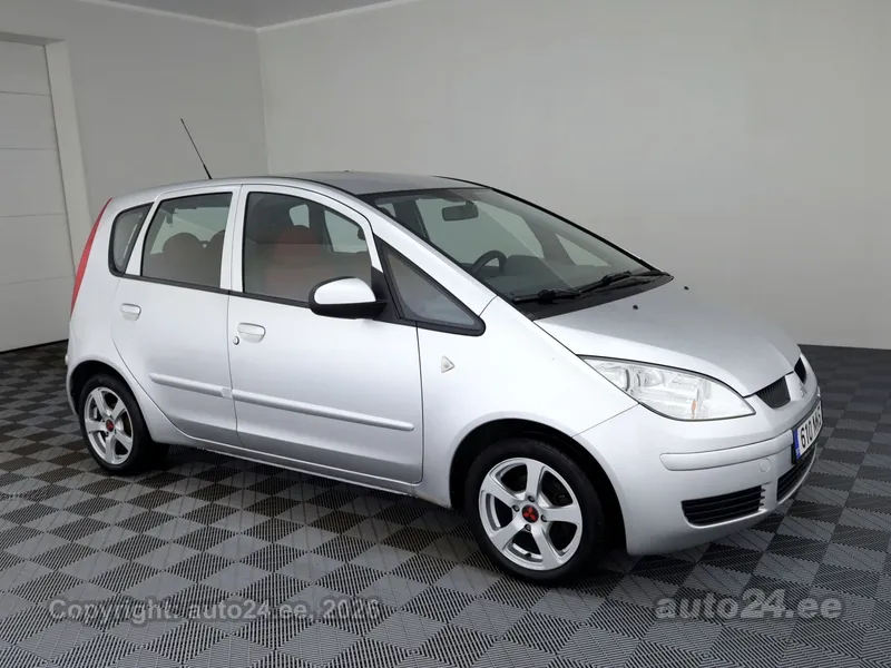 Mitsubishi Colt - 1