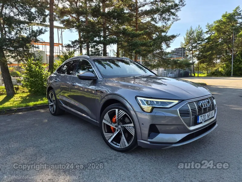 Audi e-tron - 1