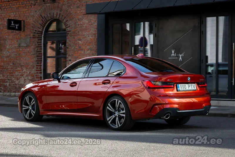 BMW 320 - 1