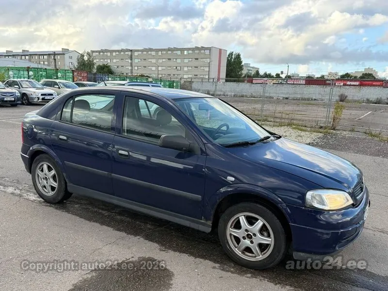 Opel Astra - 1