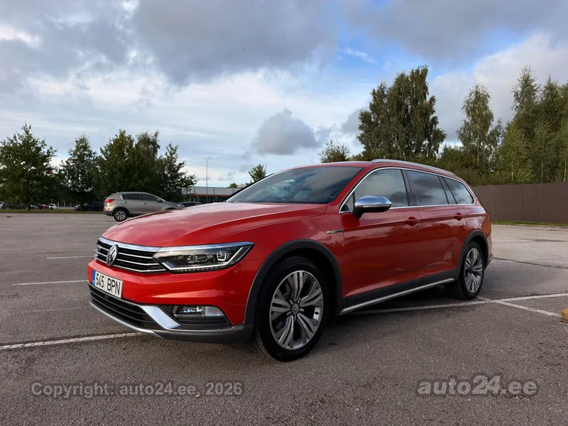 Volkswagen Passat - 1