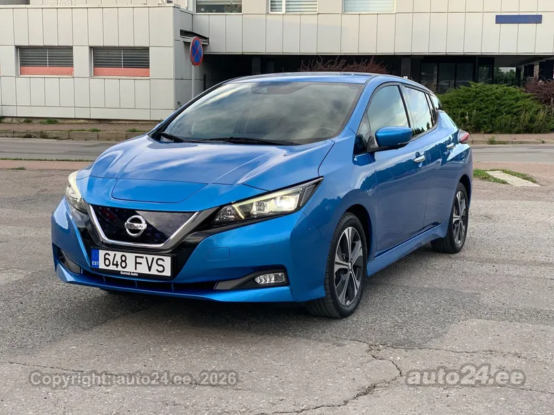 Nissan LEAF - 1