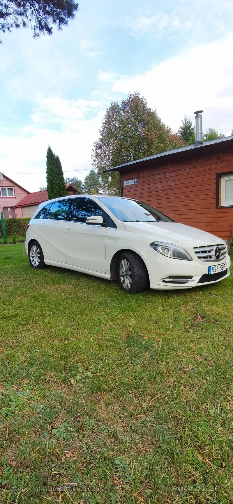 Mercedes-Benz B 180 - 1