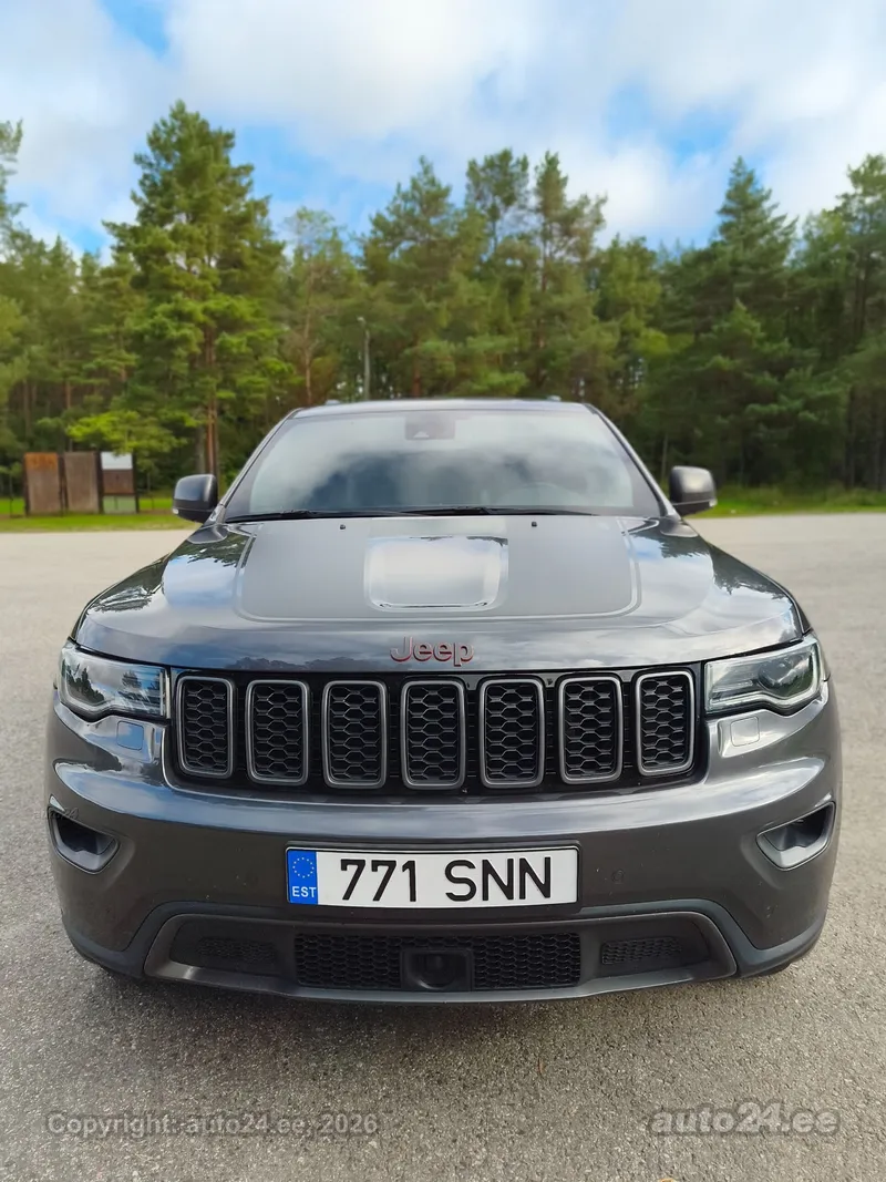 Jeep Grand Cherokee - 1