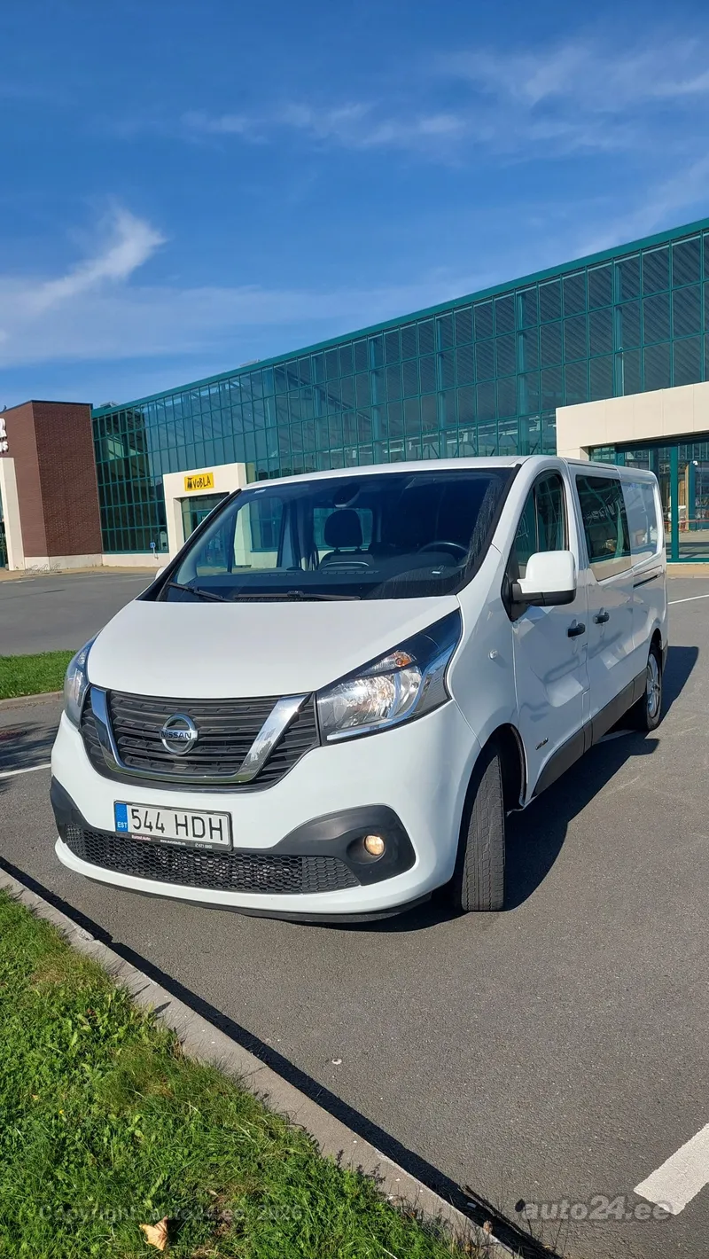 Nissan NV300 - 1