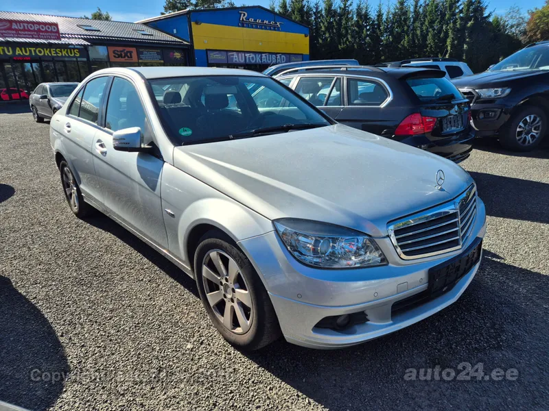 Mercedes-Benz C 180 - 1